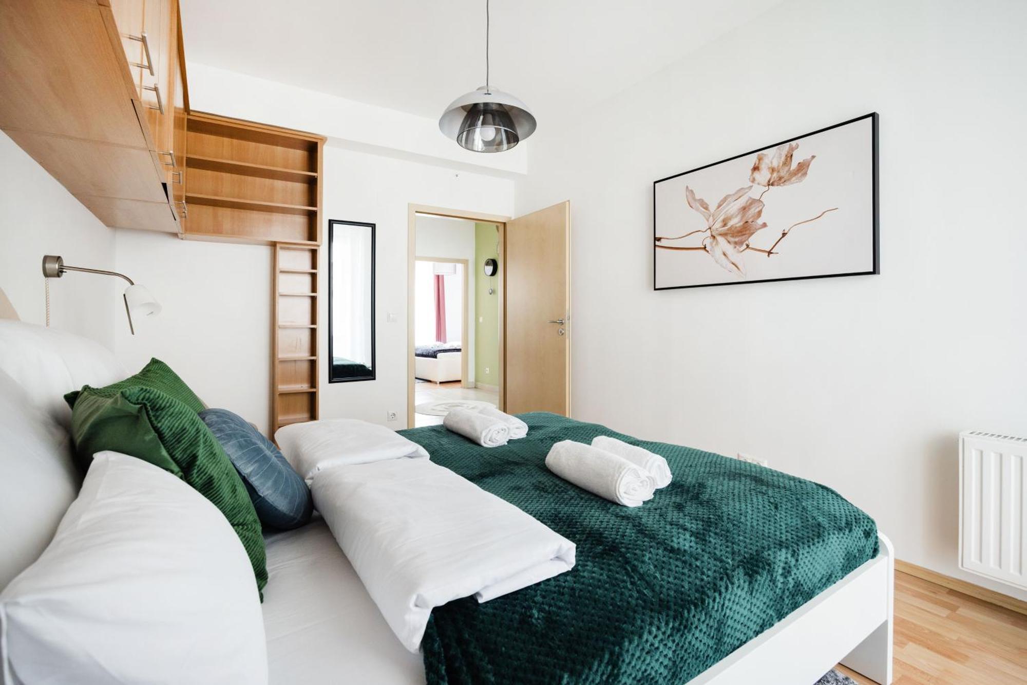 Modern Two-Bedroom Apartment With Free Parking 부다페스트 외부 사진