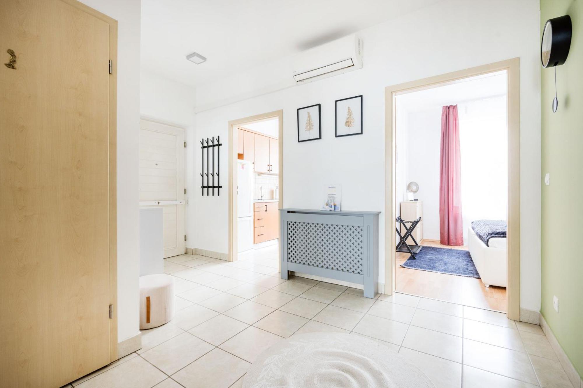 Modern Two-Bedroom Apartment With Free Parking 부다페스트 외부 사진